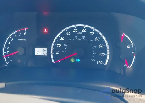 2013 Toyota Sienna Le V6 8 Passenger z USA, uszkodzony, nr VIN 5TDKK3DC6DS384409